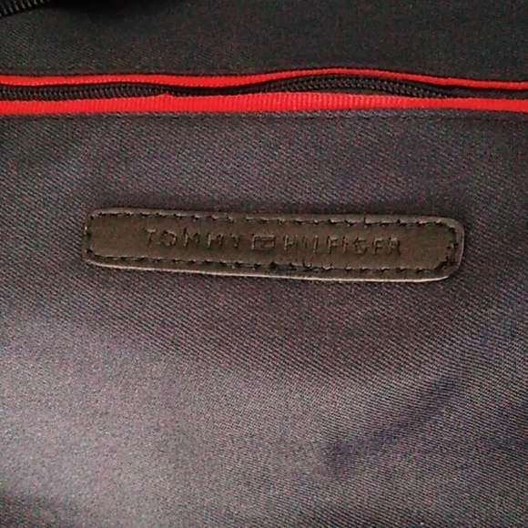Tommy Hilfiger Tote - Picture 7 of 8